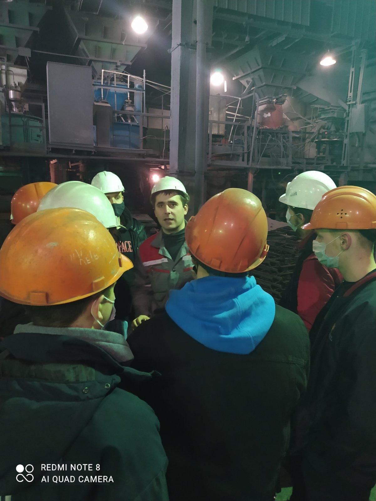 Экскурсия для студентов по литейным цехам ОАО &laquo;МТЗ&raquo;